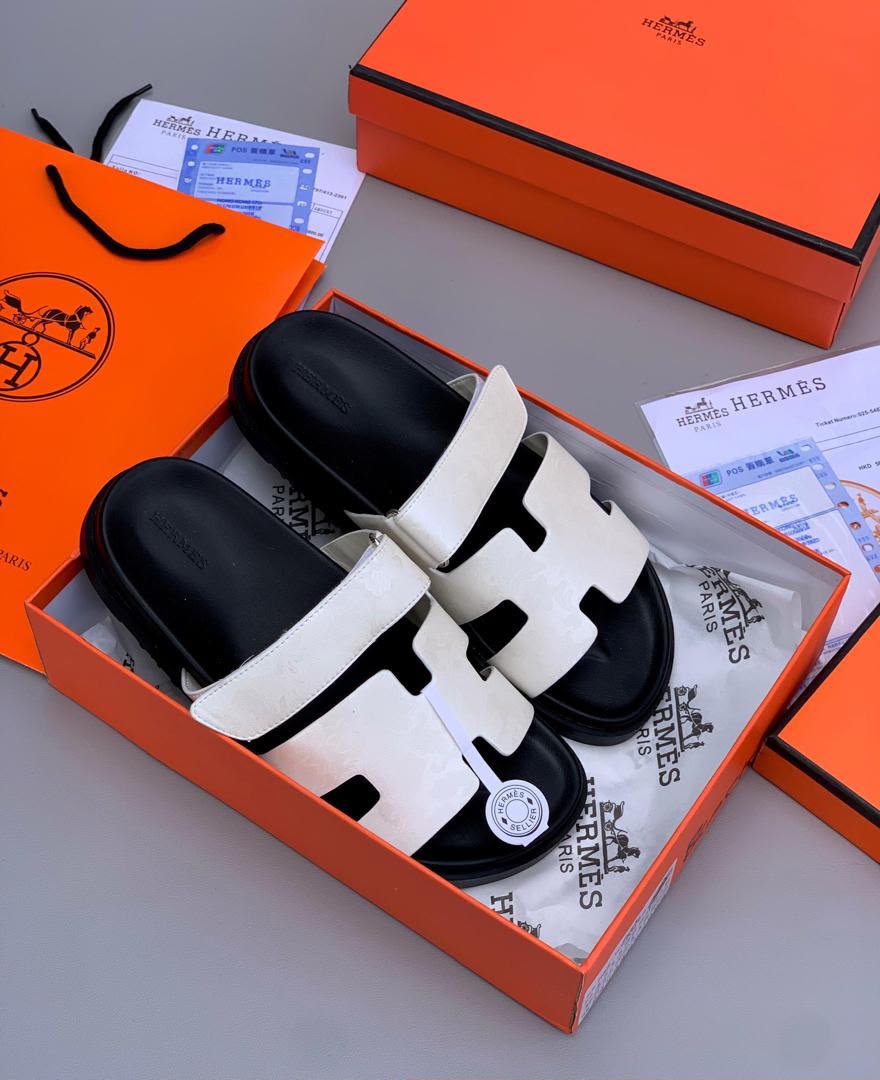 Hermès Chypre Leather Sandals