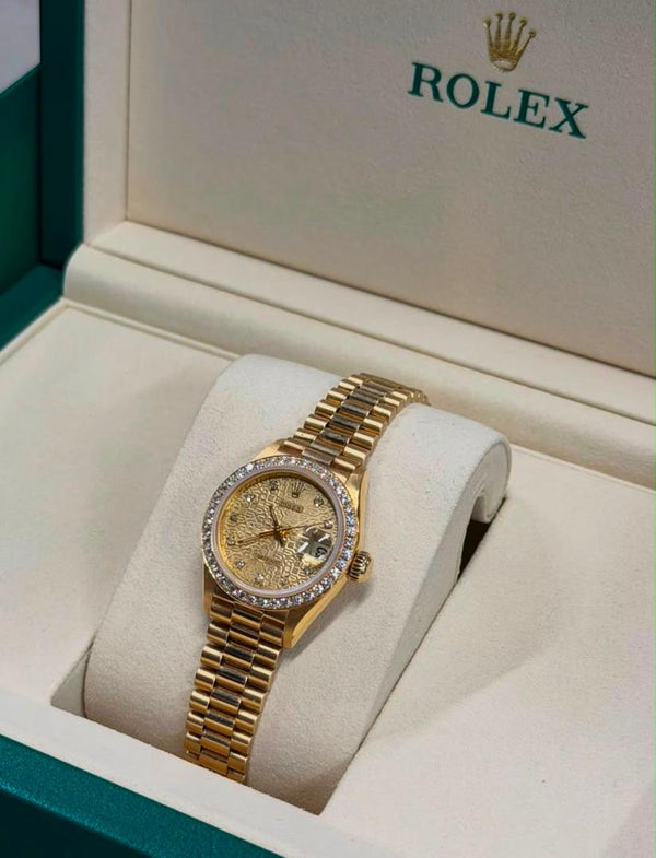 Authentic Rolex Lady-Datejust Diamond Watch – 18K Gold Luxury Timepiece