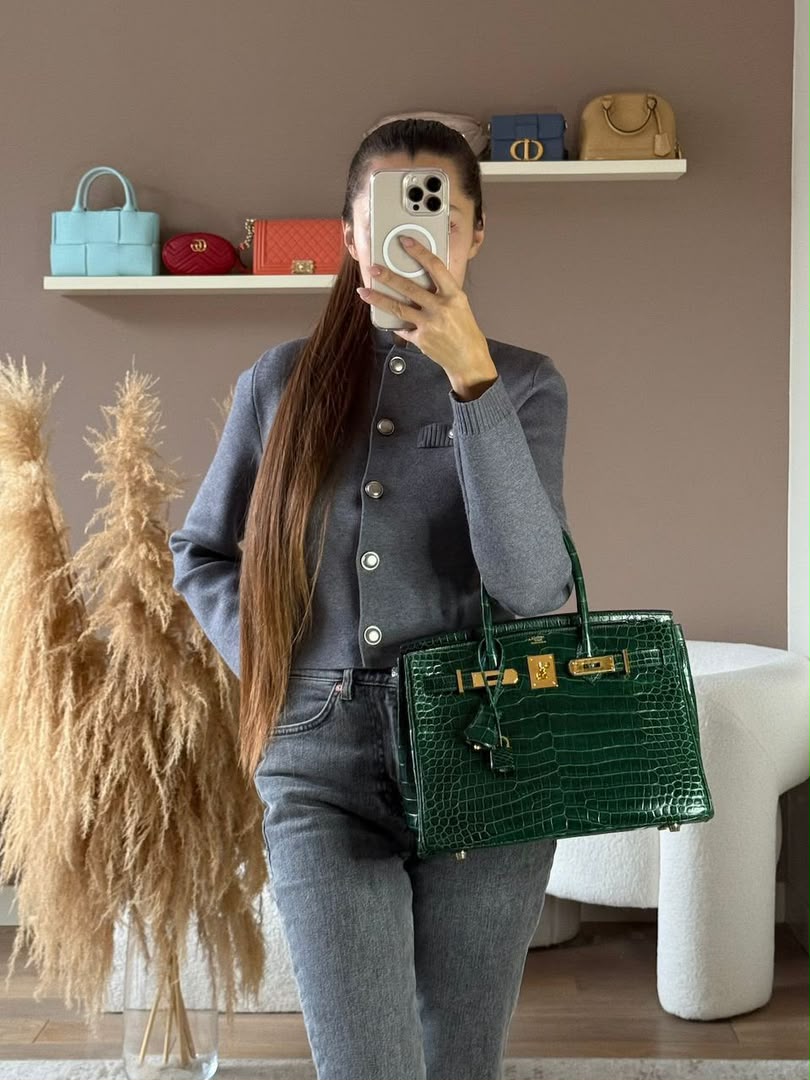 Hermès Birkin 35 Niloticus Crocodile Leather Handbag